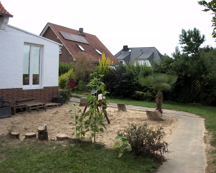 Unser Sandkasten im Garten